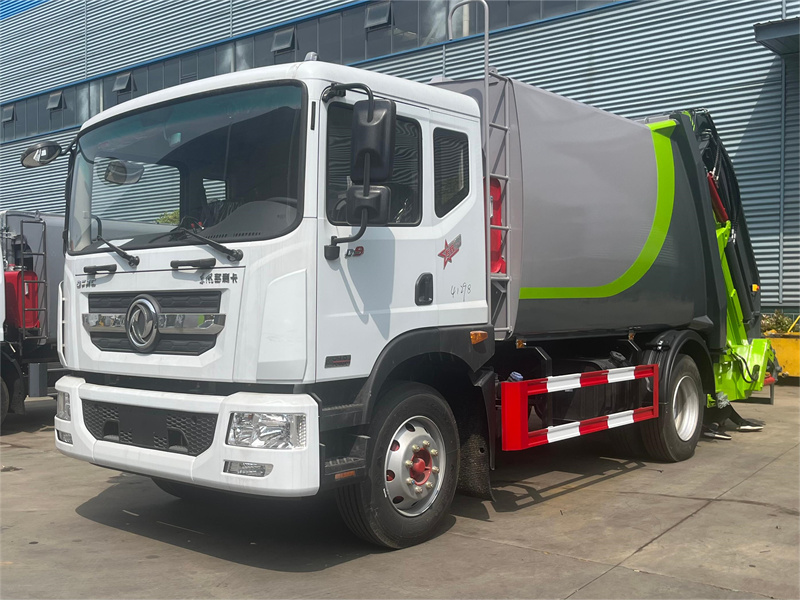 14方東風D9壓縮式垃圾車